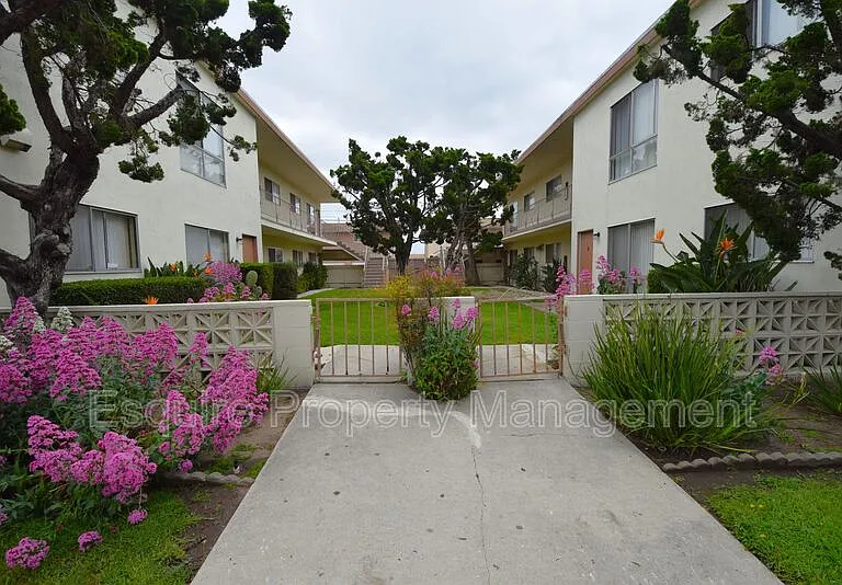 2050 N Ventura Rd #2 — Photo 15