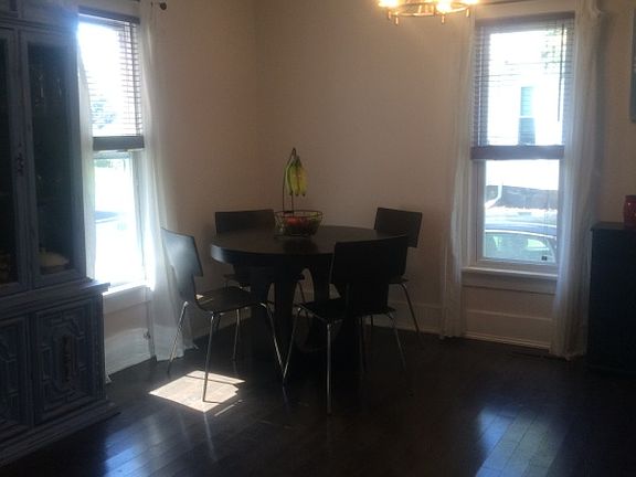 3rd image of 212 Fayette St