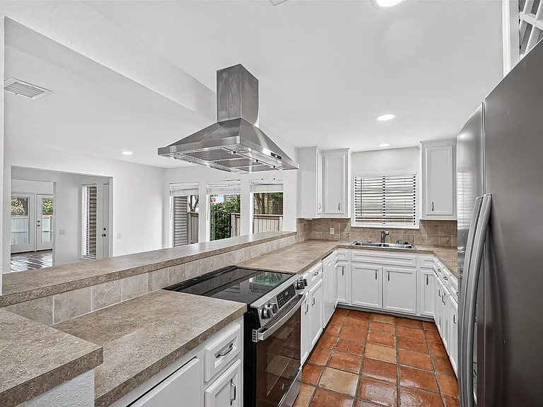 1344 Chardonnay Dr — Photo 7