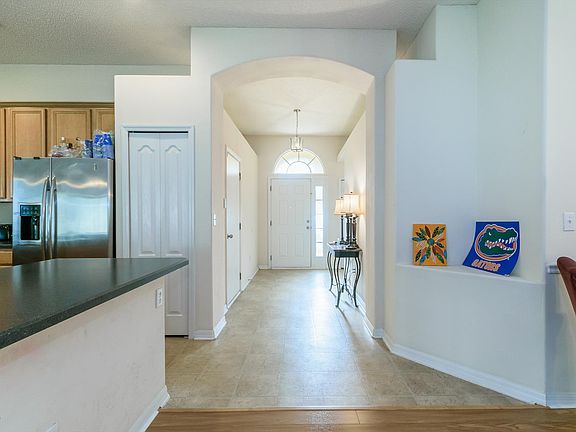 3rd image of 512 Millstone Dr
