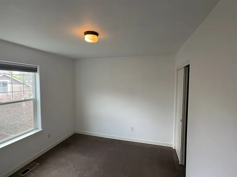 2728 NE Black Oak Pl — Photo 19