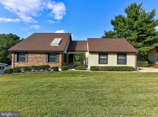 819 Hilltop Rd, Newark, DE 19711