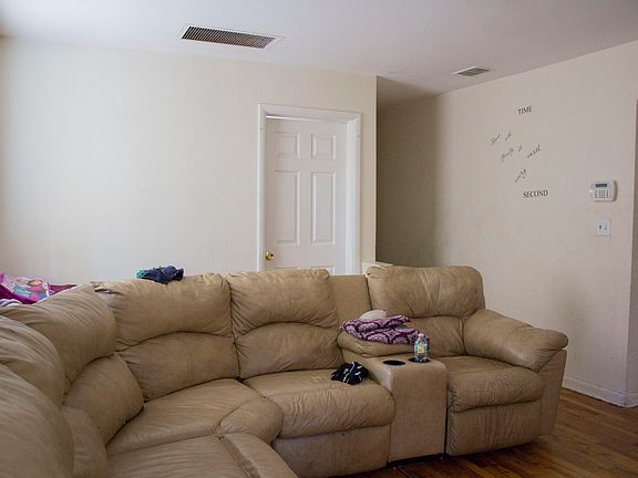 4th image of 1743 Hiram St