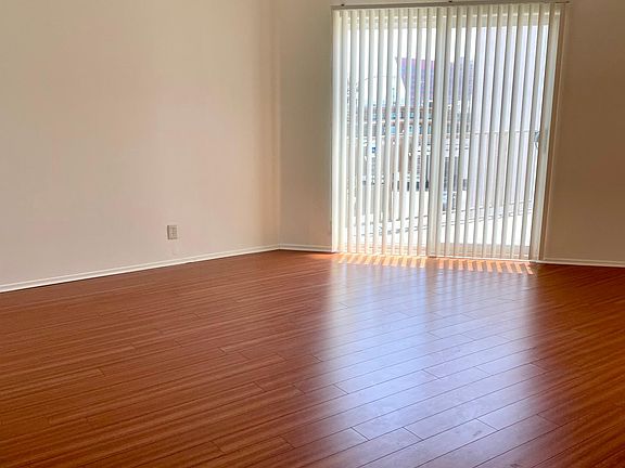 2nd image of 909 N San Vicente Blvd APT 201