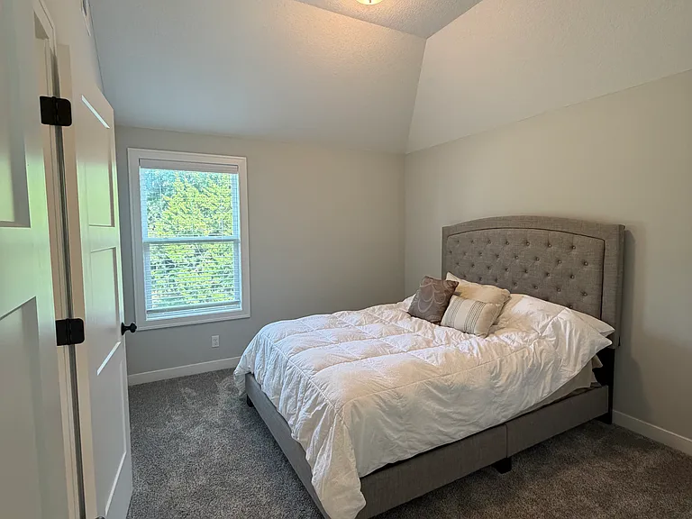 709 Pine Ct — Photo 21