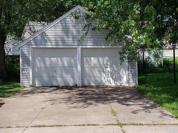 2nd image of 1213 10th Ave NW #1