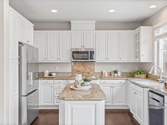 5th image of 7260 Clear Vista Ct