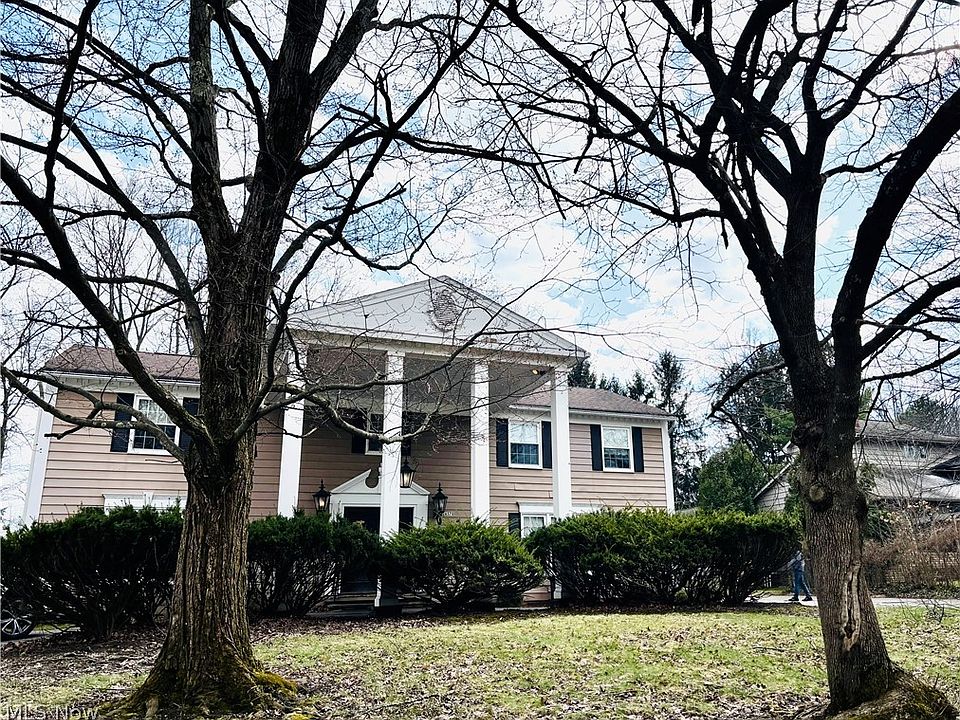 2nd image of 26570 Hendon Rd