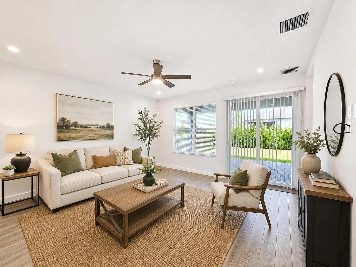 3 bed, 2.5 bath, 1998 sqft, $3,300 — Photo 3