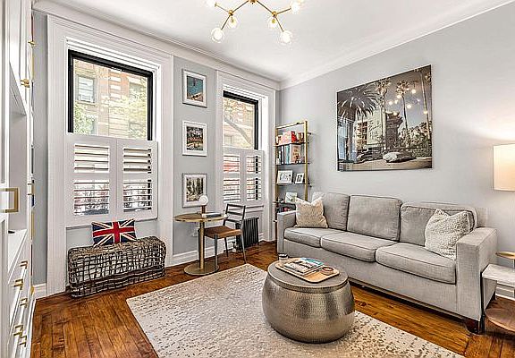 3rd image of 324 W 83rd St APT 1E