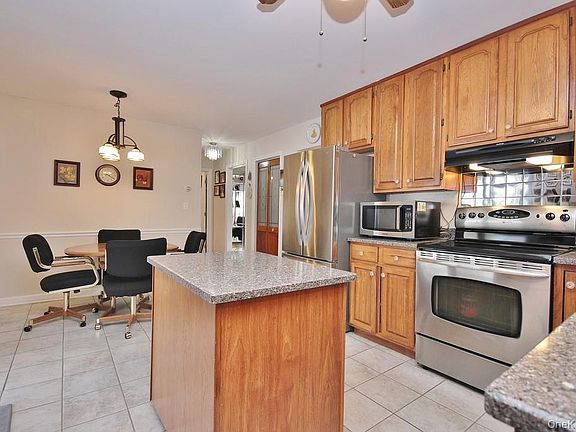 3rd image of 2597 Quaker Church Road