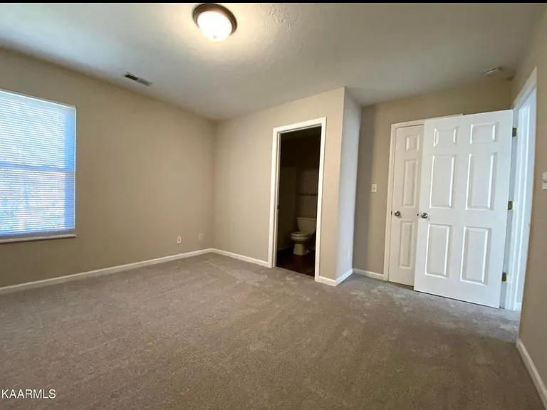 Woody Dr — Photo 4