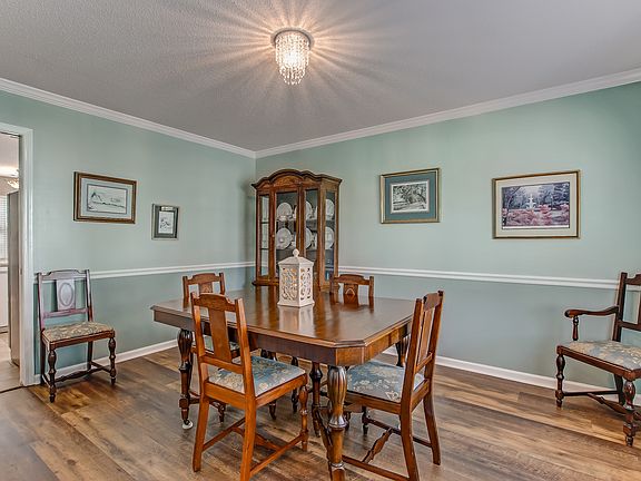 4th image of 115 Captain Johns Dr