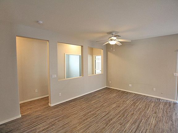 4th image of 13014 W Whitton Ave