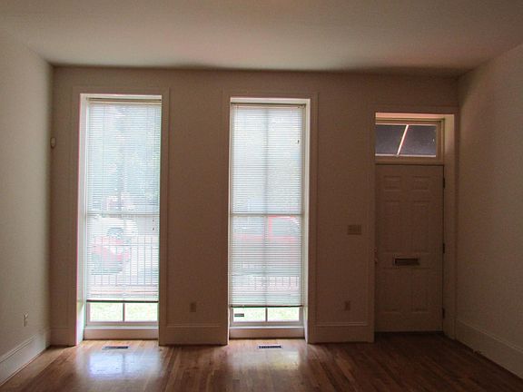 4th image of 1817 W Cary St