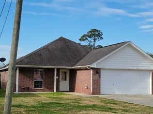 403 N 4th St, Nederland, TX 77627