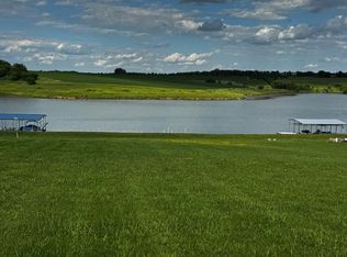 2156 W Vintners Dr, Osceola, IA 50213
