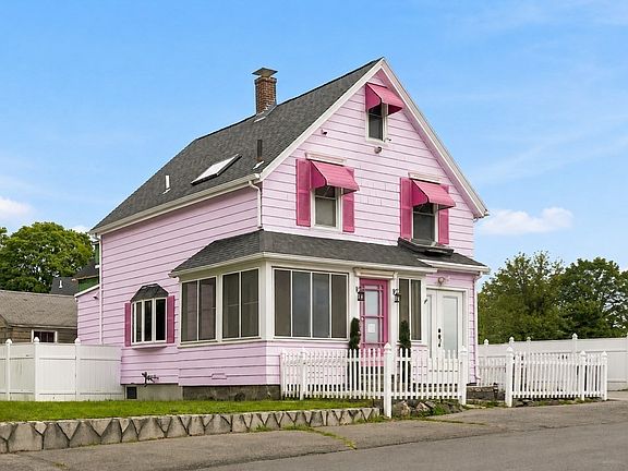 5th image of 38 Eastman Ave