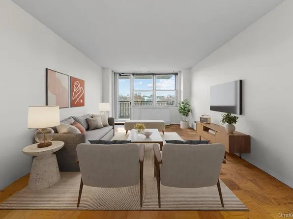 4140 Union Street #6R, Flushing, NY 11355