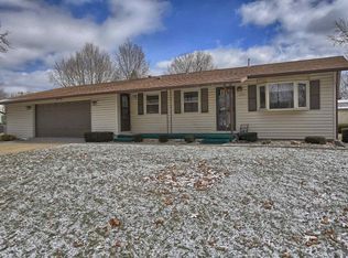 1821 Crescent Dr, Warsaw, IN