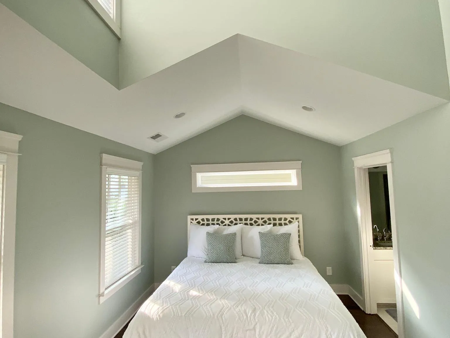 710 Buchanan St — Photo 4