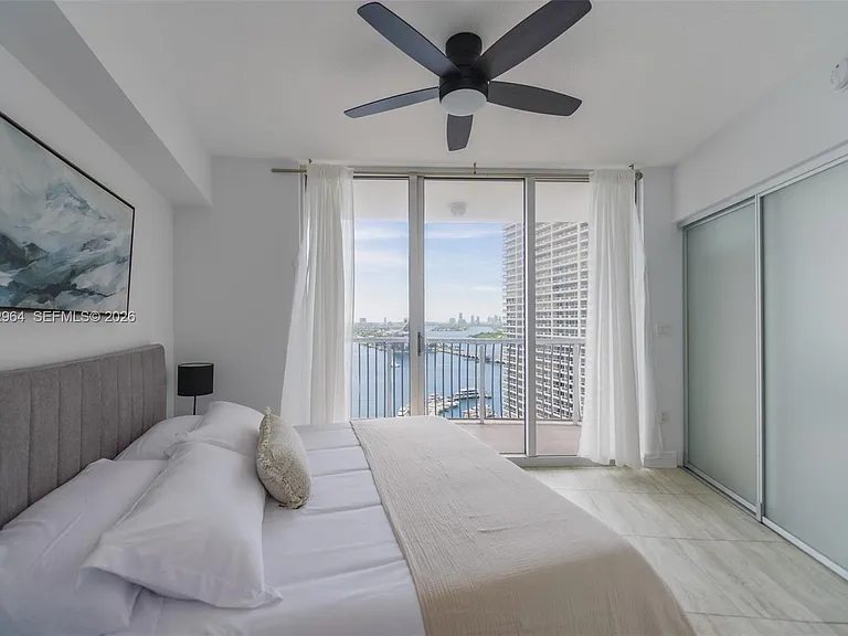 1750 N Bayshore Dr #2402 — Photo 17
