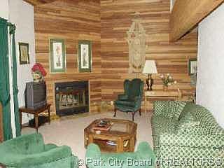 2nd image of 1737 Lakeside Cir #1737