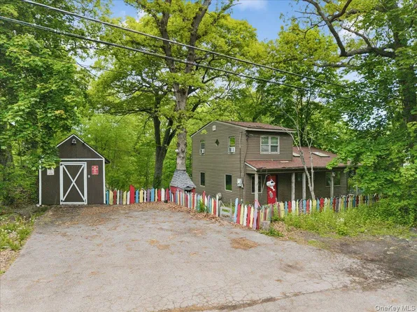 29 Cedar Ledges, Putnam Valley, NY 10579