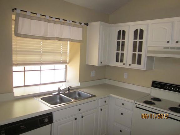 4th image of 4901 E Kelton Ln Unit 1050