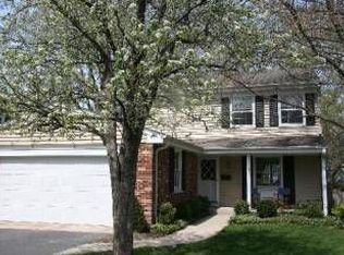 2122 Elmwood Ave, Wilmette, IL 60091