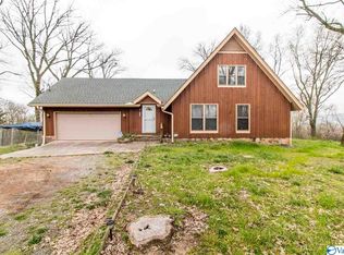 6986 Warrenton Rd, Guntersville, AL 35976