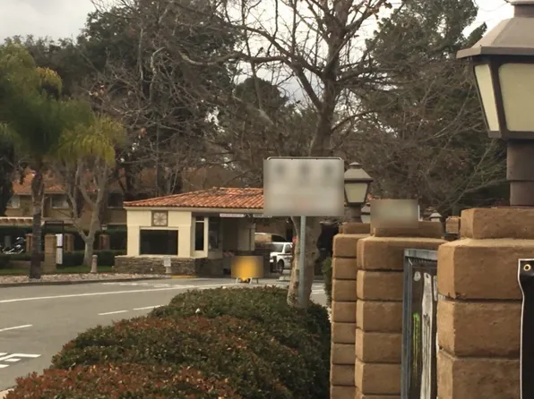 28850 Vacation Dr, Canyon Lake, CA 92587