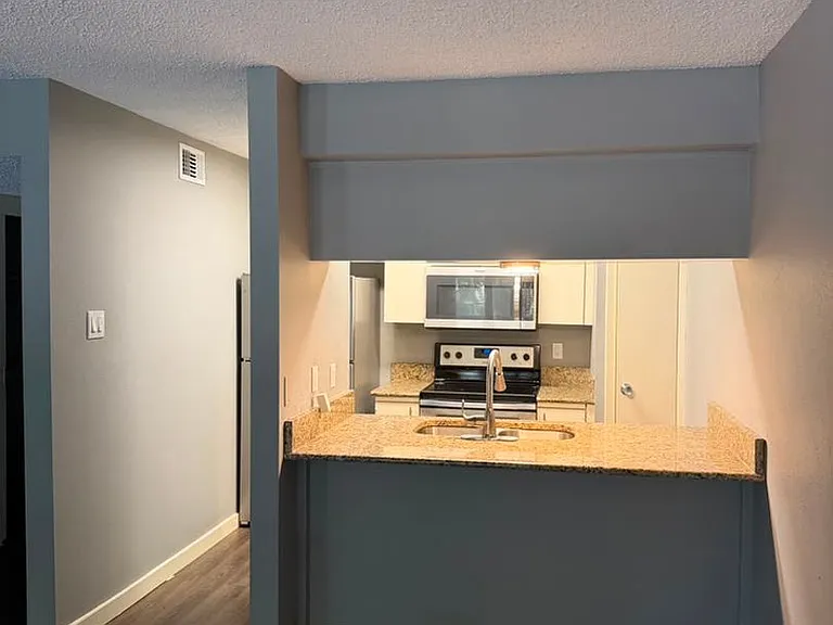 4837 Cedar Springs Rd #122 — Photo 7