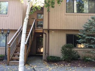 3903 Wild Berry Ct, Poughkeepsie, NY 12603