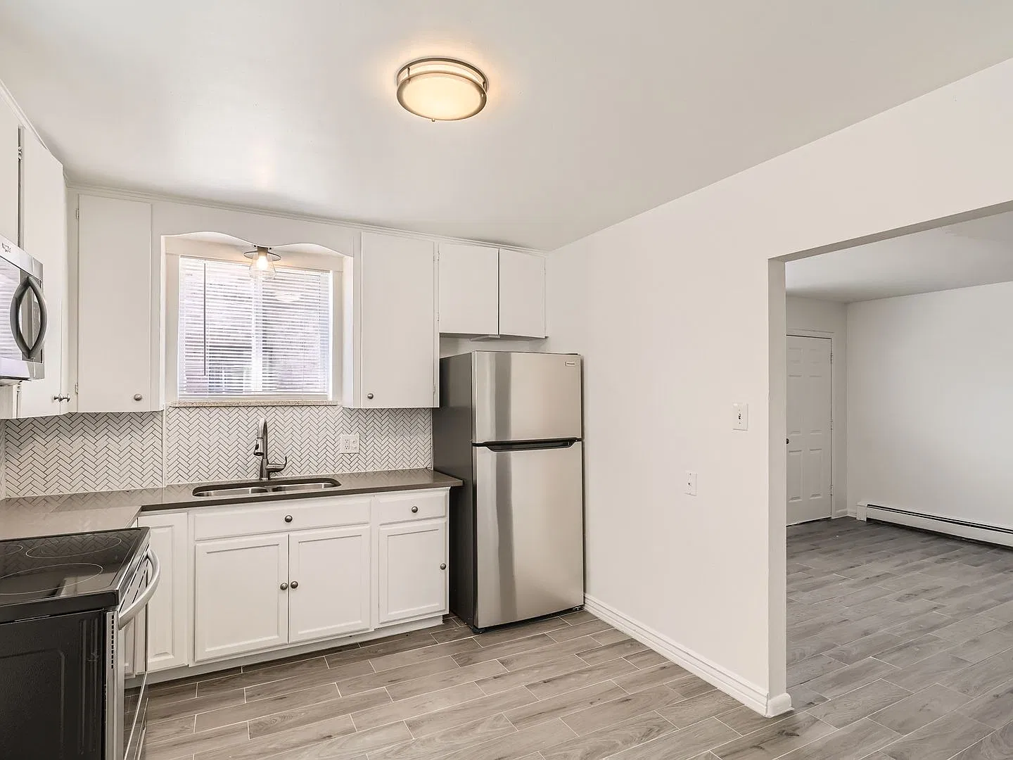 1738 Boston Street — Photo 2