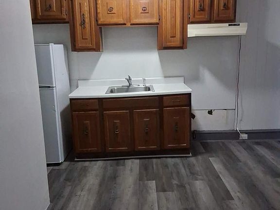 5th image of 5727 Woodcrest Ave