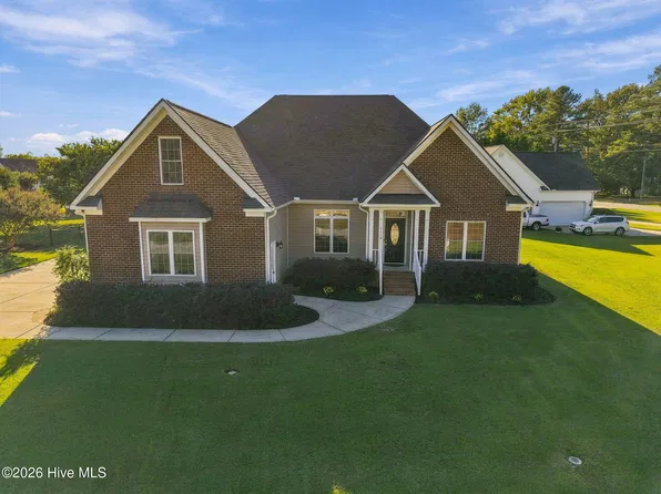 1112 Porters Ridge Drive, Greenville, NC 27858