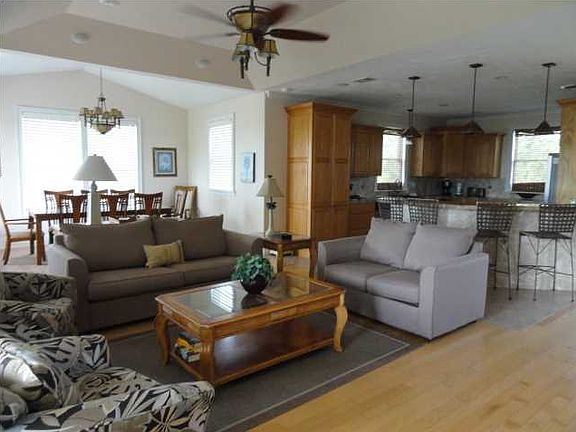 5th image of 1424 Bayberry Ln