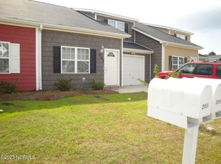 207 Jessie Cir, Hubert, NC 28539