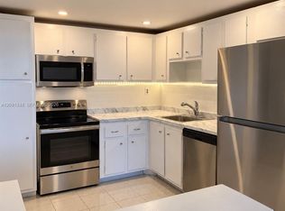 2761 Taft St APT 212, Hollywood, FL 33020