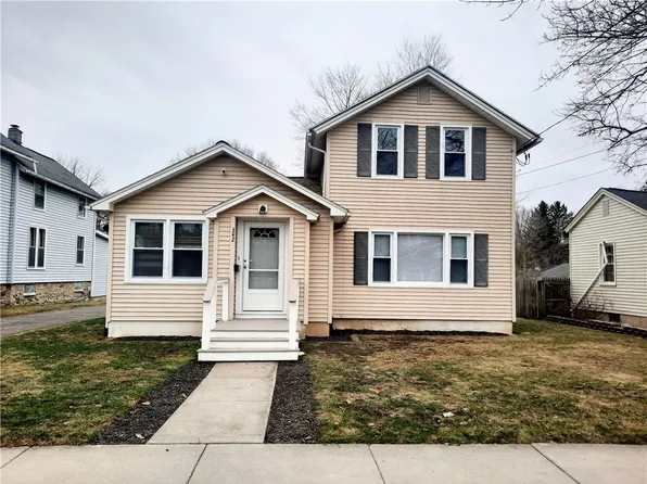 342 W Main St, Palmyra, NY 14522