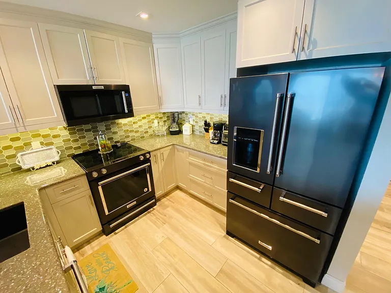 3200 Gulf Blvd #302 — Photo 7