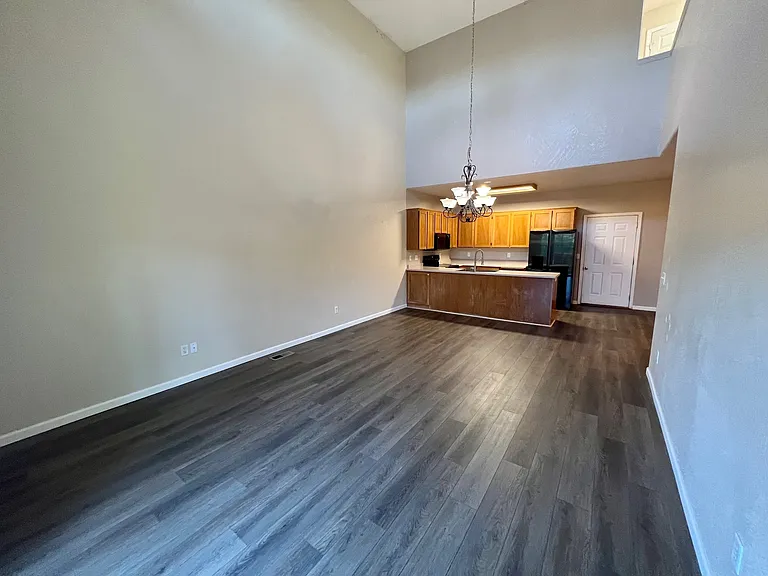 2635 Parkwood Village Ln — Photo 13