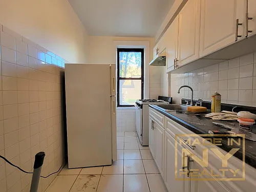 31-49 29th St #A8 Photo 1 31-49 29th St #A8 Photo 1