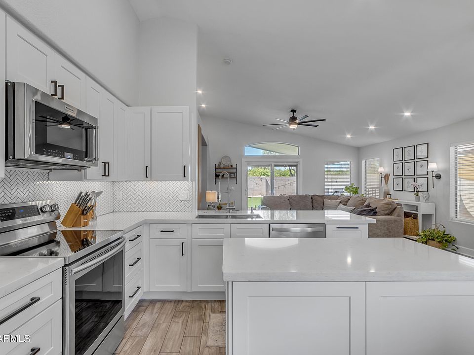 1st image of 3354 E JUANITA Avenue