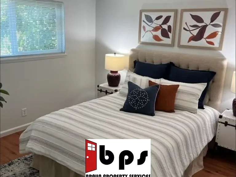 3100 Howe Ave #B-1 — Photo 5
