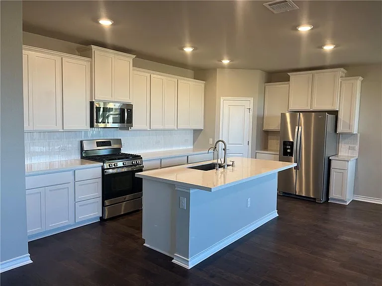 670 Pepperbark Loop — Photo 9