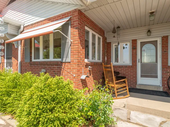 295 E Maple Turn Rd, Martinsville, IN 46151