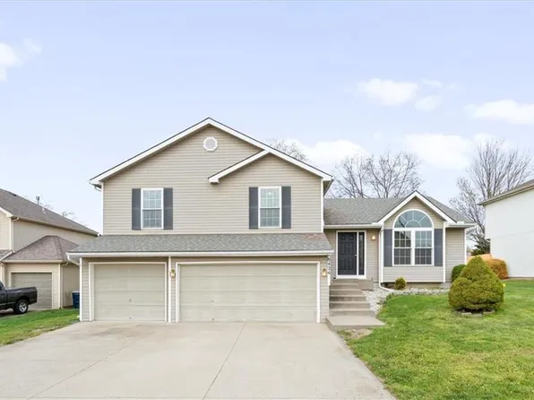 8424 N Winfield Ave, Kansas City, MO 64153