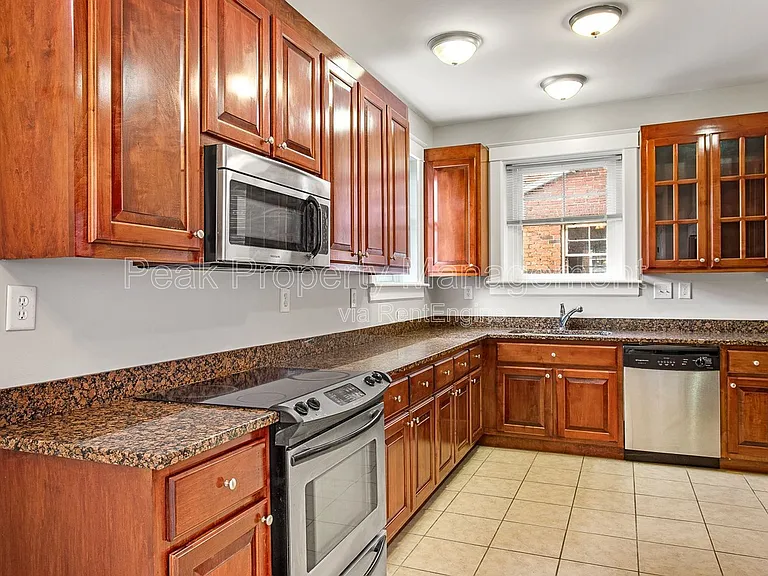 2806 Monument Ave #1 — Photo 13